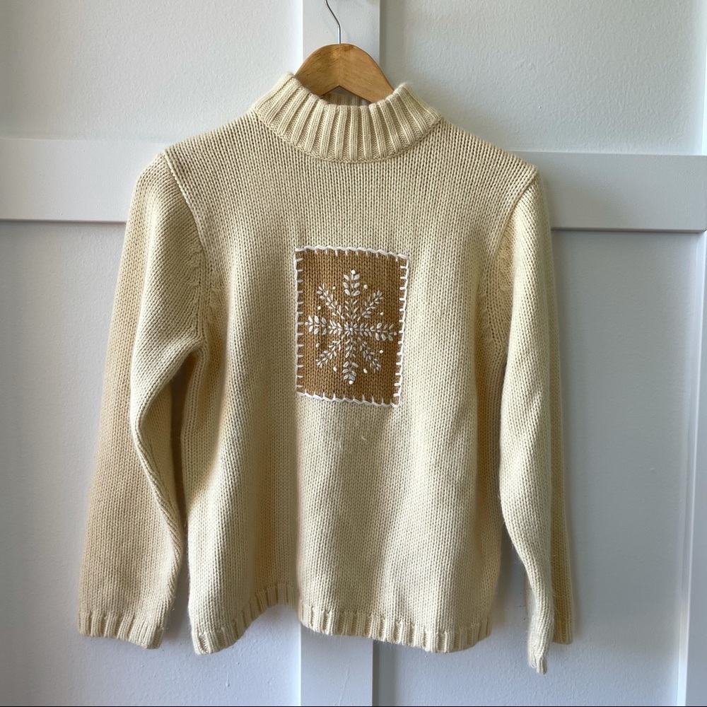 Vintage Sag Harbor Snowflake Sweater!